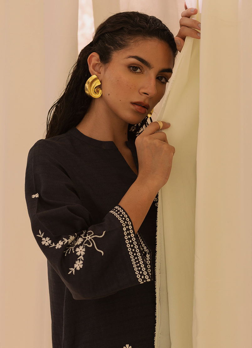 embroidered-kurta