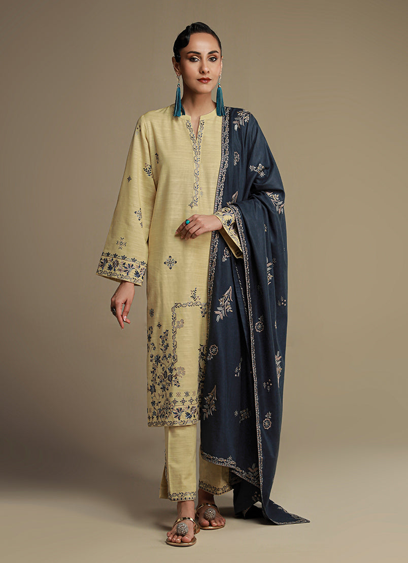 3-pc-khaddar-embroidered-suit