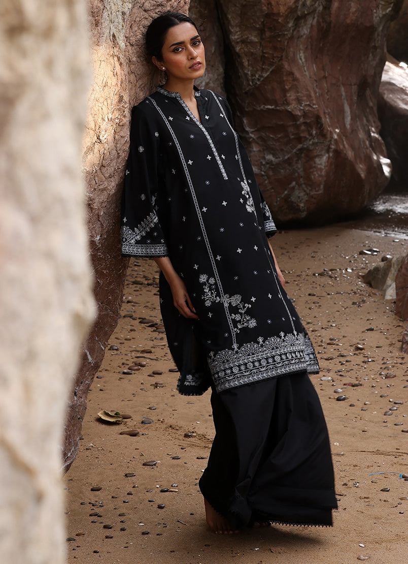 embroidered-kurta