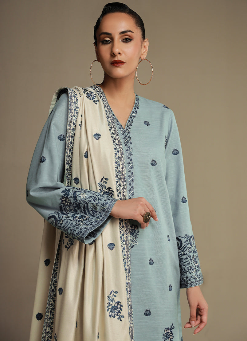 3-pc-khaddar-embroidered-suit