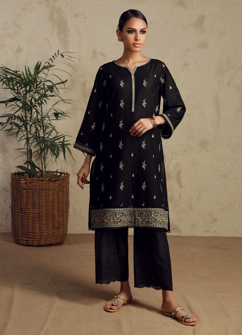 embroidered-kurta