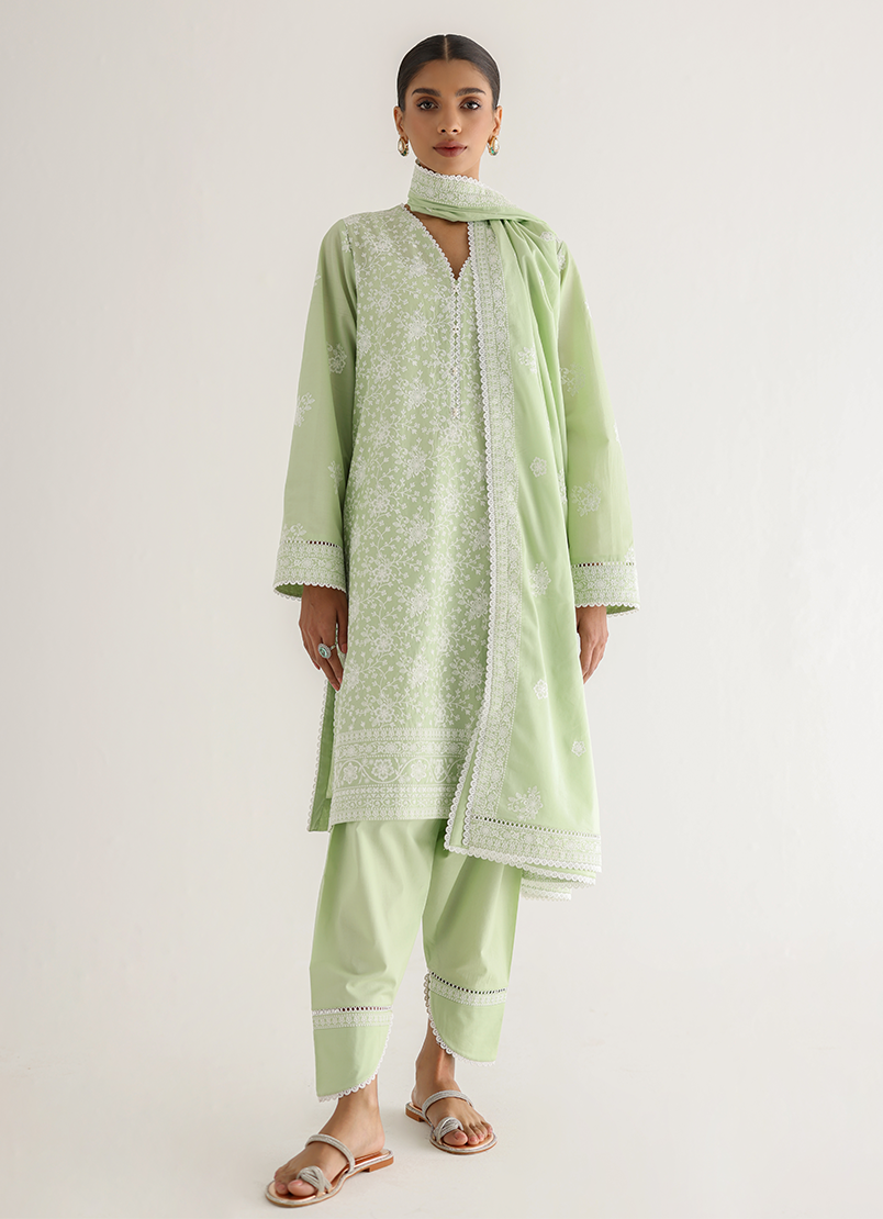 embroidered-kurta-set