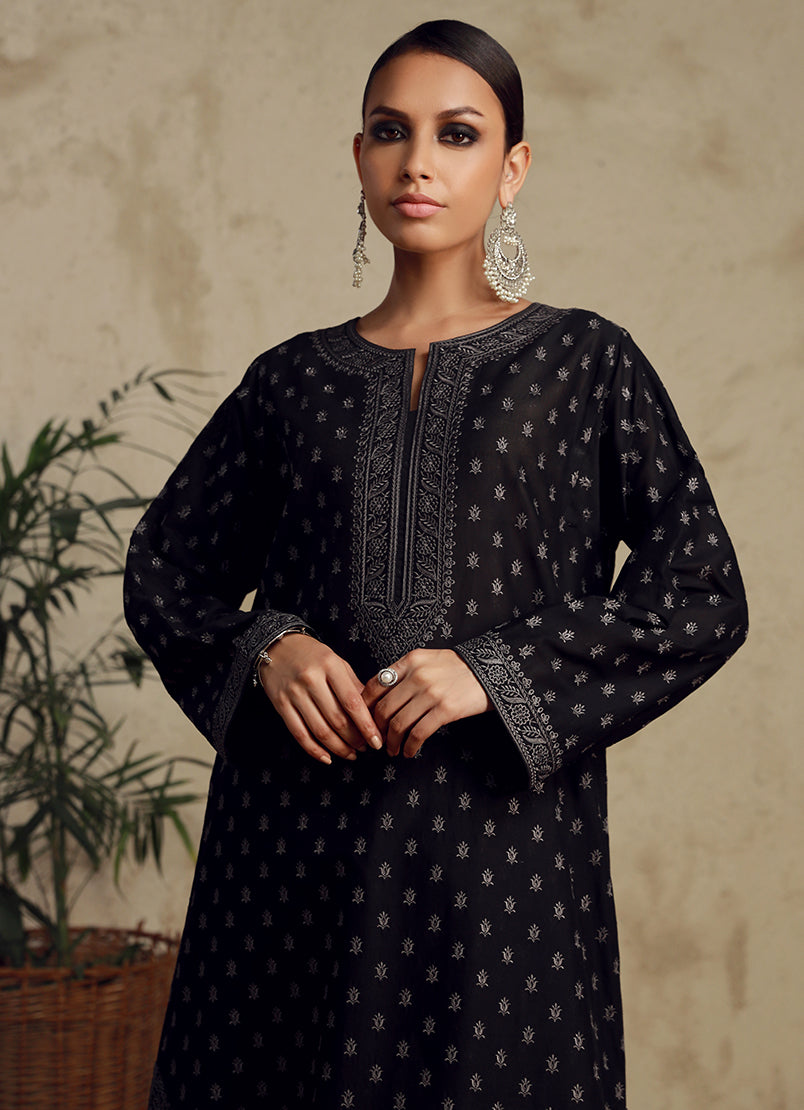 embroidered-kurta