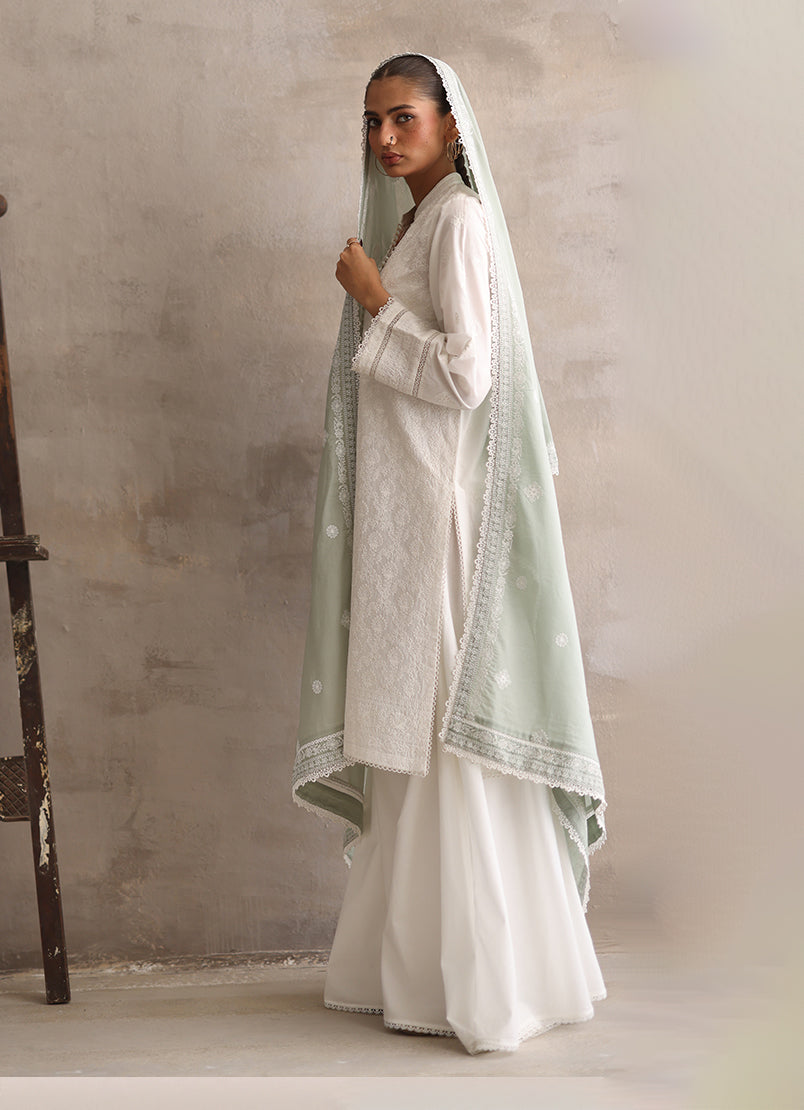 Embroidered Kurta With Embroidered Dupatta