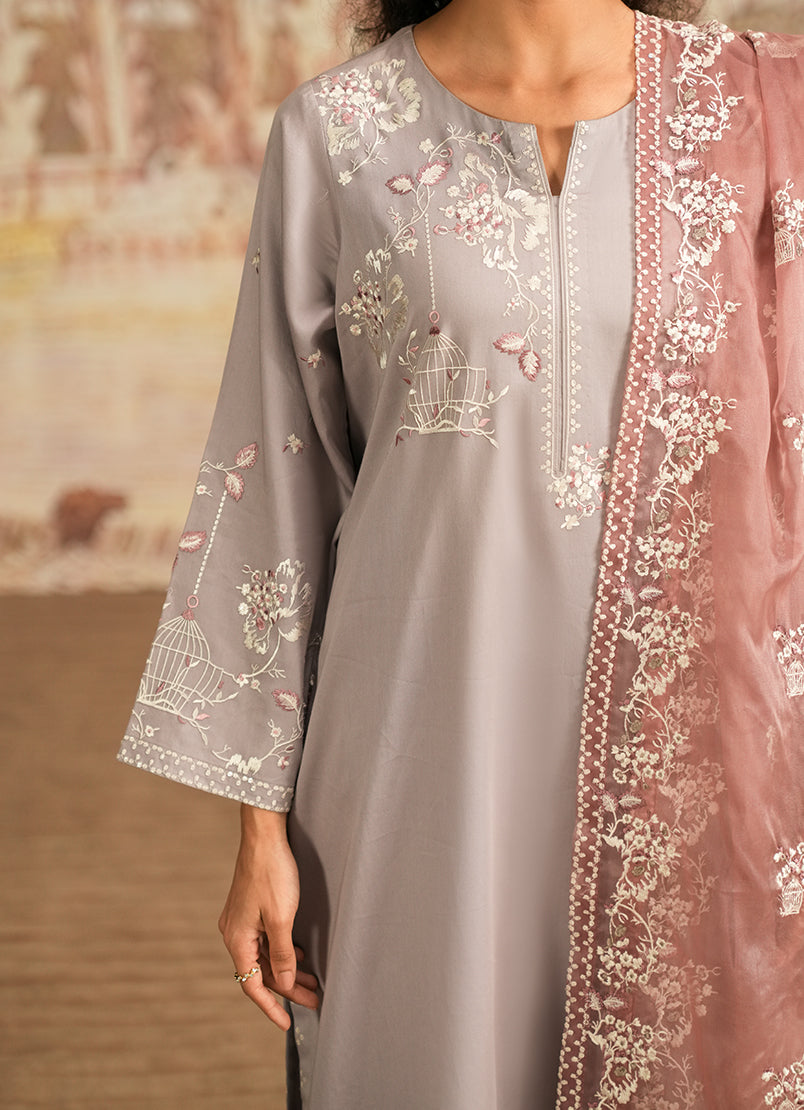 3-pc-luxury-embroidered-suit