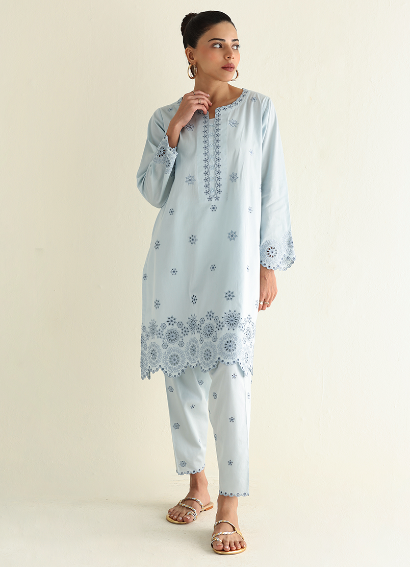 embroidered-kurta-set