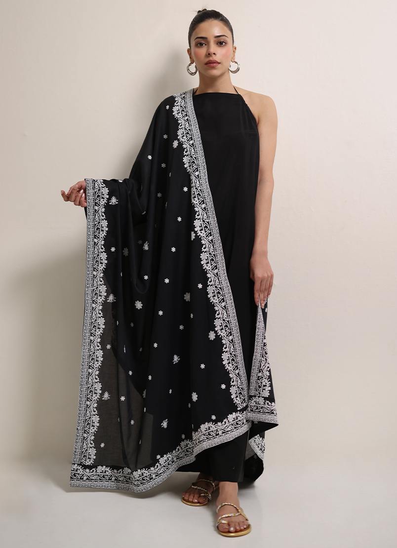 chikankari-dupatta