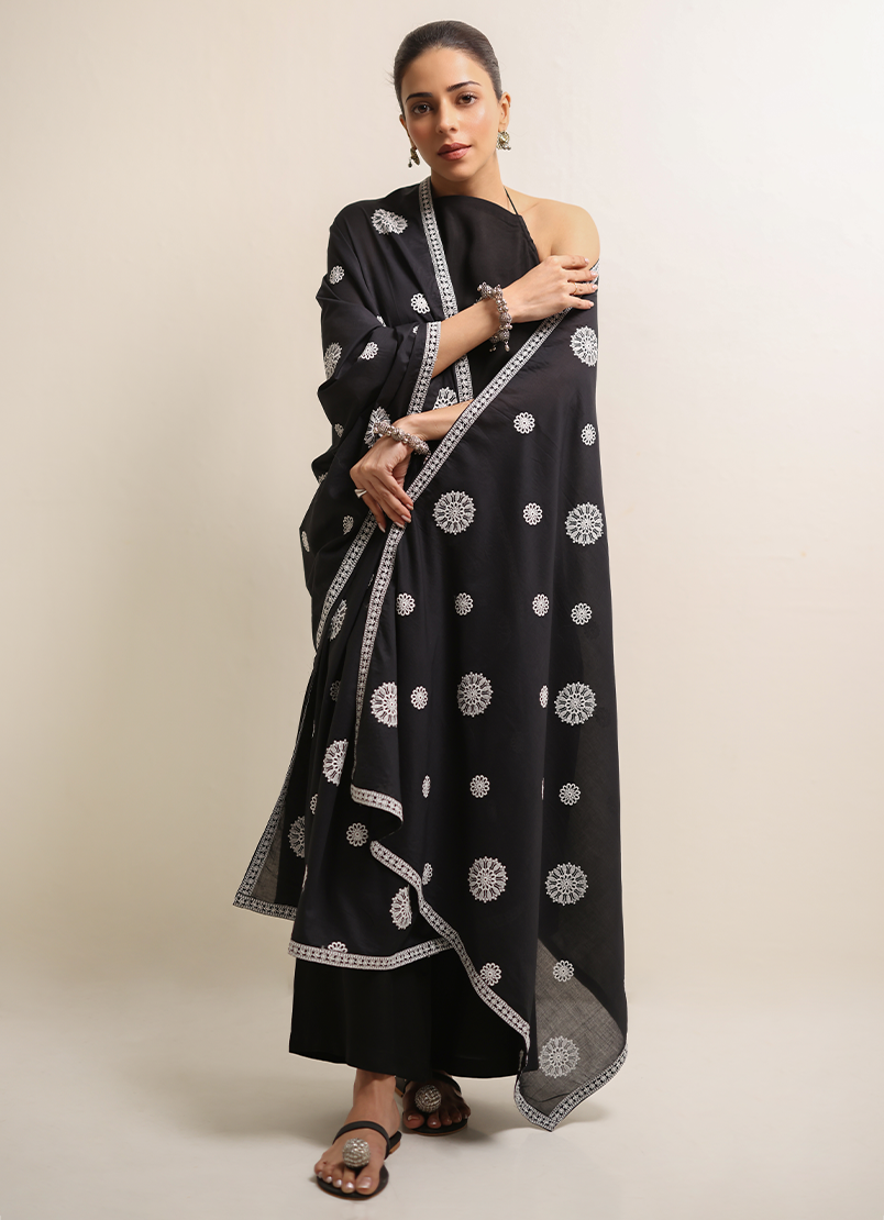 chikankari-dupatta