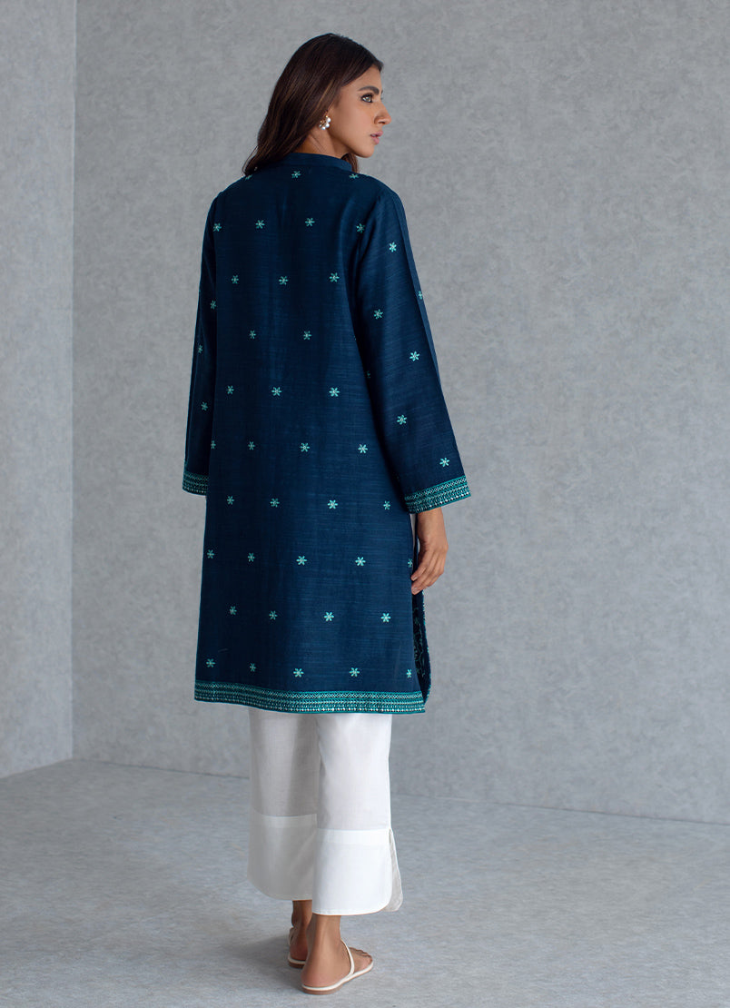 navy-blue-khaddar-embroidered-kurta