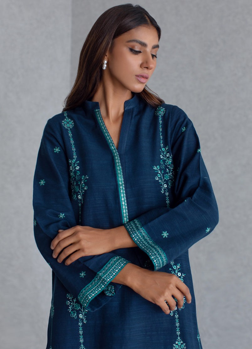 navy-blue-khaddar-embroidered-kurta