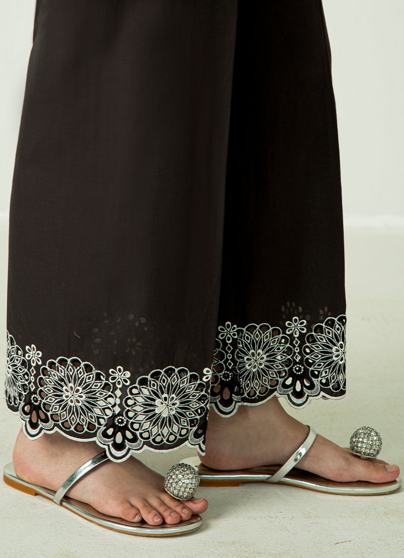 black-schiffli-embroidered-izaar