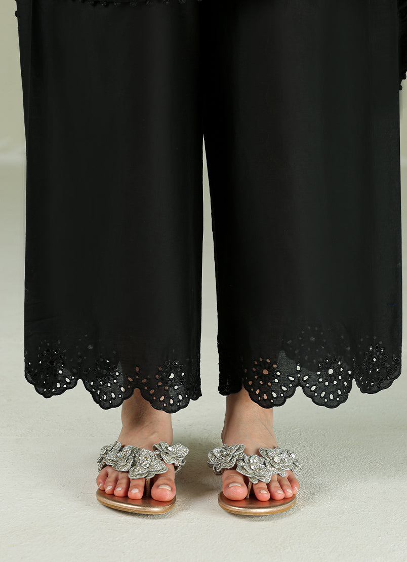 schiffli-embroidered-culotte